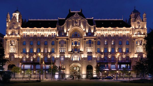 Four Seasons Hotel Gresham Palace Budapest — Property