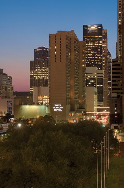 Four Seasons Hotel Houston — Property