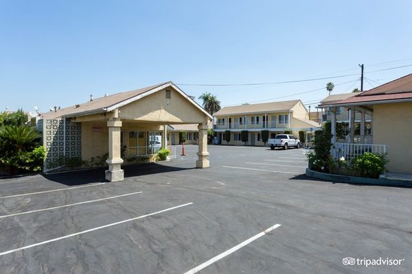 Friendship Motor Inn Los Angeles California — Property