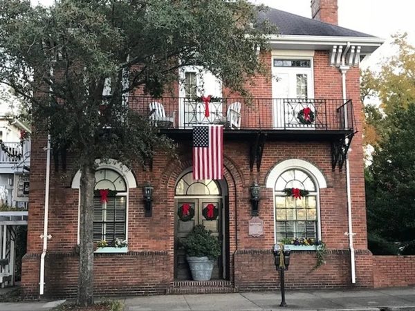 Front Street Inn Wilmington North Carolina — Property