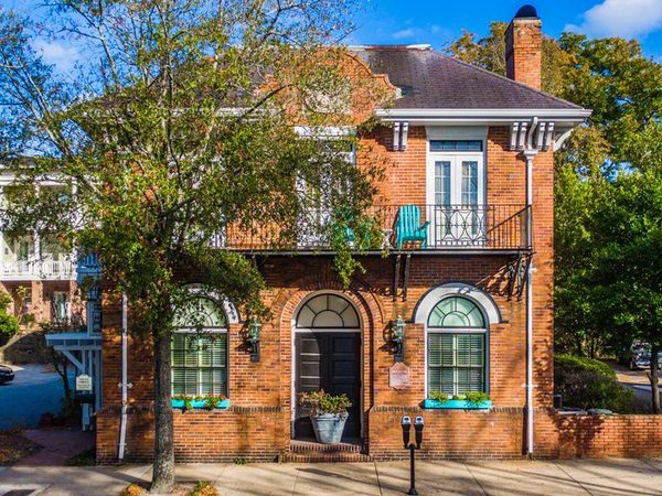 Front Street Inn Wilmington North Carolina — Property