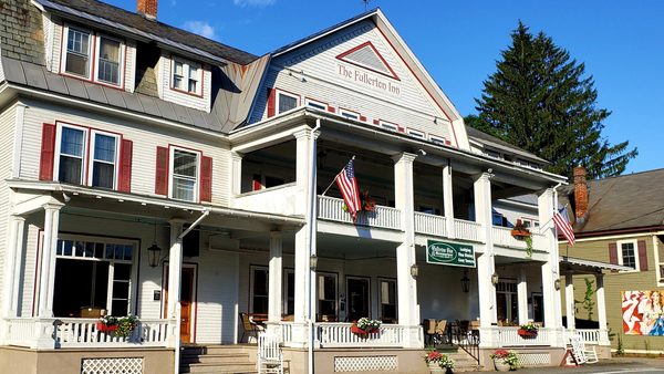 Fullerton Inn — Property