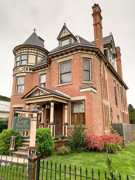 Gage Mansion Bed Breakfast — Property