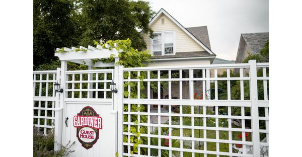 Gardiner Guest House B B — Property