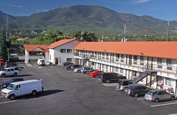 Gateway Inn Suites — Property