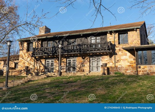 Giant City Lodge — Property