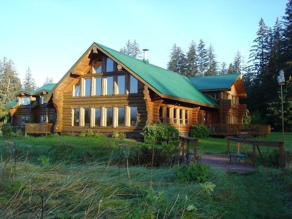 Glacier Bay s Bear Track Inn — Property