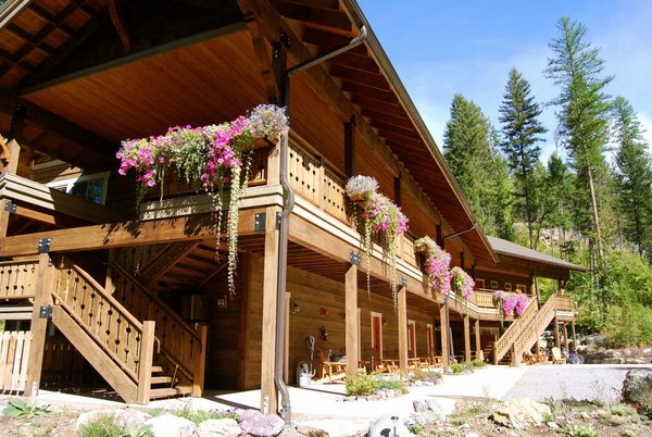 Glacier Guides Lodge — Property