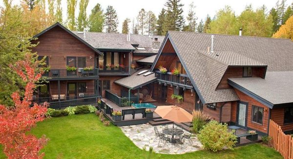 Good Medicine Lodge — Property