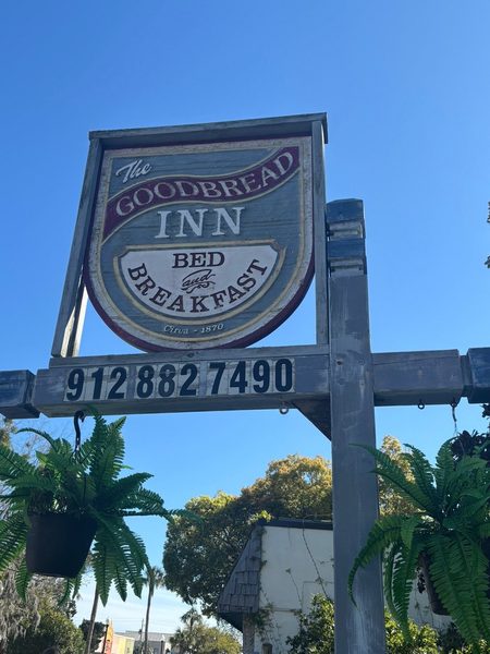 Goodbread House Inn Bed and Breakfast St Marys Georgia — Property