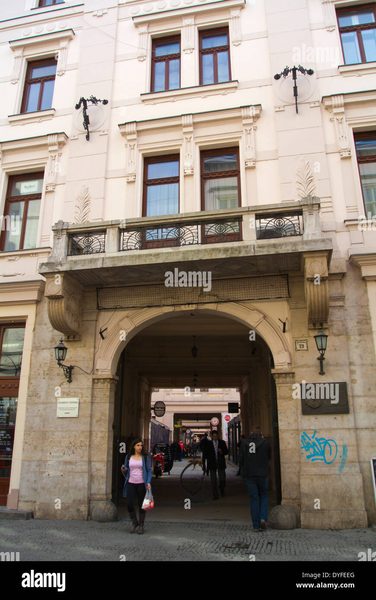 Gozsdu Court Budapest — Property
