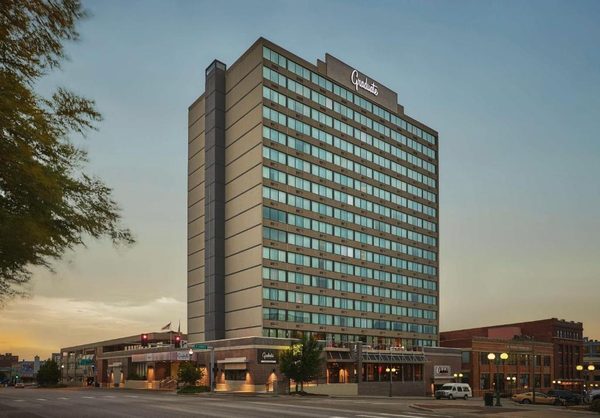 Graduate By Hilton Lincoln — Property