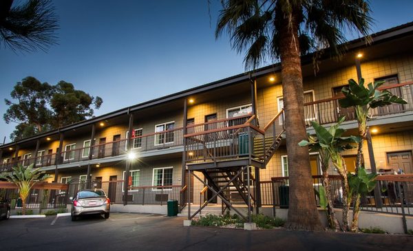Granada Inn Los Angeles California — Property
