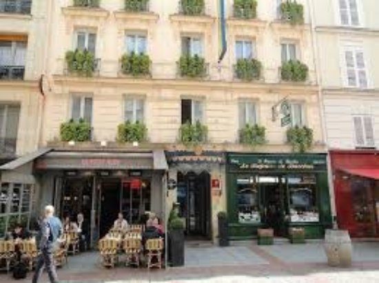 Grand Hotel Leveque — Property