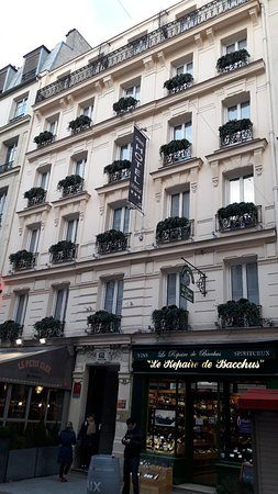 Grand Hotel Leveque — Property