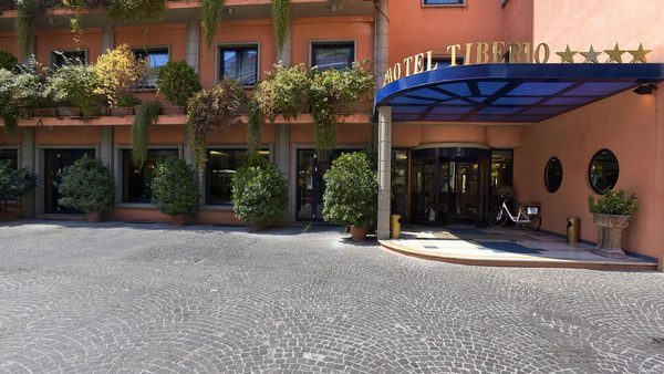 Grand Hotel Tiberio — Property