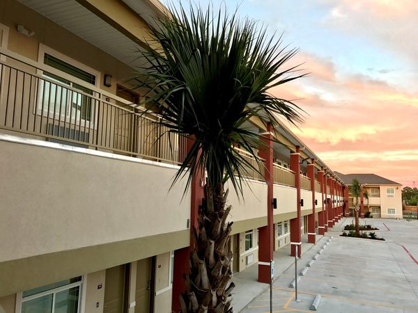 Grand Villa Inn Suites Chinatown — Property