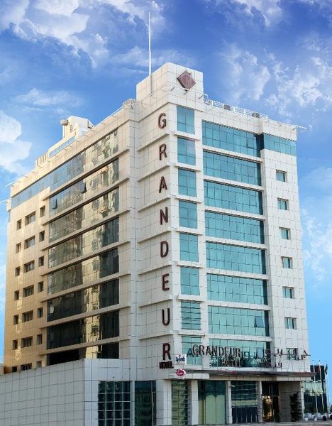 Grandeur Hotel — Property