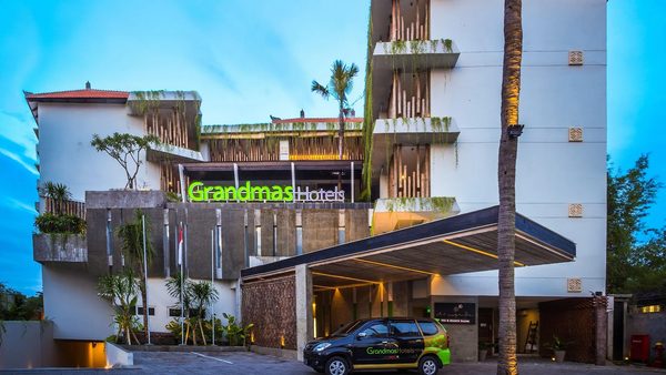 Grandmas Plus Hotel Airport — Property