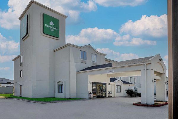 GreenTree Inn Houston IAH Airport — Property