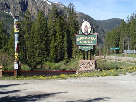 Grizzly Lodge — Property
