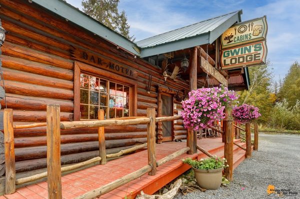 Gwin s Lodge and Roadhouse — Property