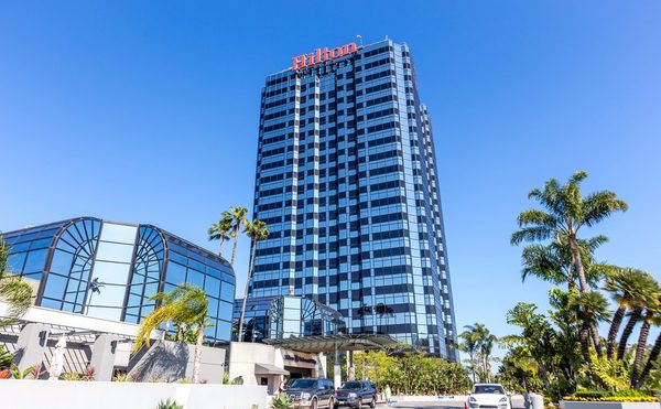 H Hotel Los Angeles Curio Collection by Hilton Los Angeles California — Property