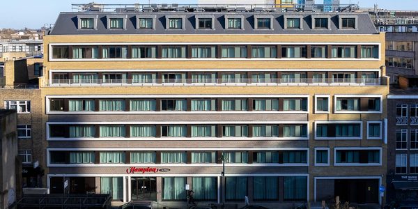 Hampton by Hilton London City — Property