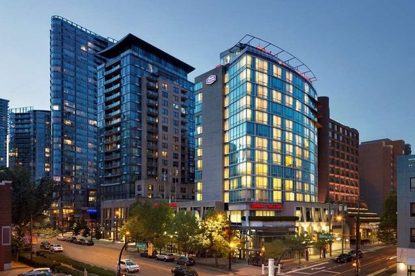 Hampton Inn and Suites by Hilton Downtown Vancouver Vancouver British Columbia — Property