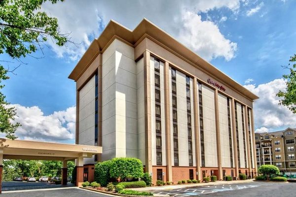 Hampton Inn Atlanta Perimeter Center — Property