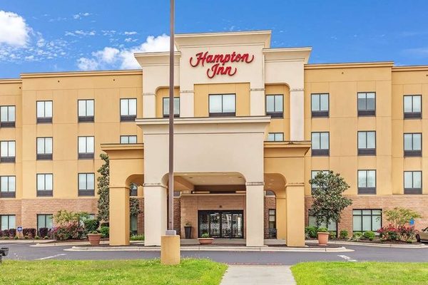Hampton Inn Atmore — Property