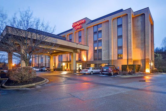Hampton Inn Beckley — Property