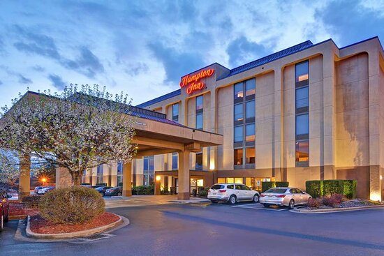 Hampton Inn Beckley — Property