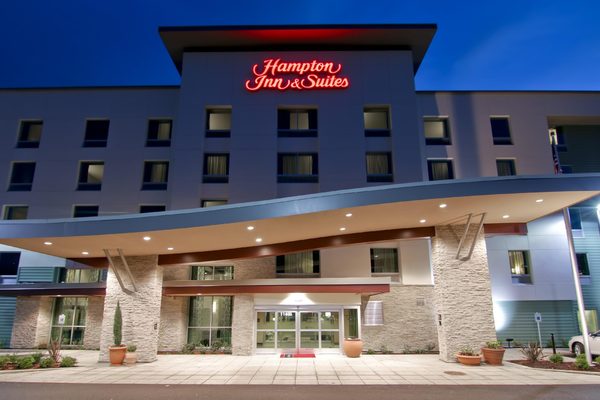Hampton Inn Bellevue — Property