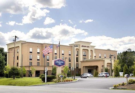 Hampton Inn Brattleboro — Property