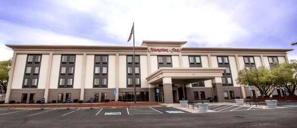 Hampton Inn By Hilton Clarksville — Property