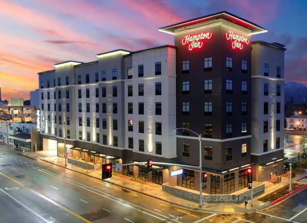 Hampton Inn by Hilton Riverside Downtown Convention Center — Property