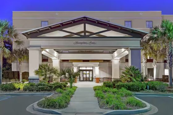 Hampton Inn Charleston Daniel Island — Property
