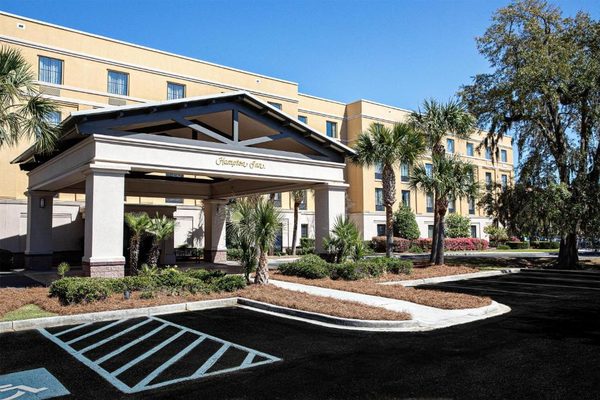 Hampton Inn Charleston Daniel Island — Property
