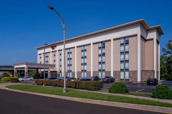Hampton Inn Charleston downtown — Property