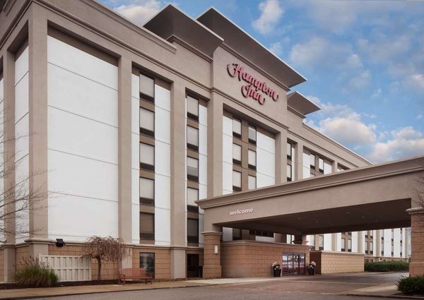 Hampton Inn Charleston Southridge — Property