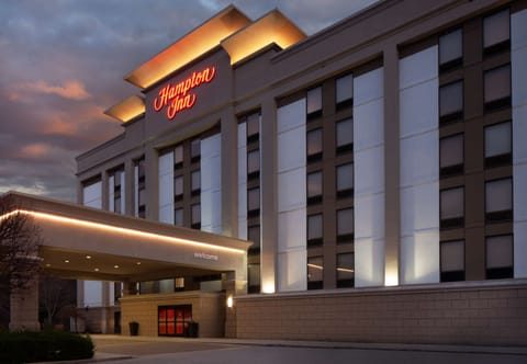 Hampton Inn Charleston Southridge — Property