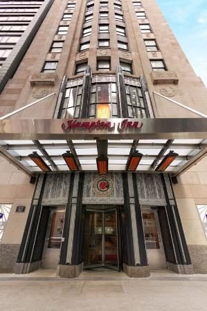 Hampton Inn Chicago Downtown N Loop Michigan Ave Chicago Illinois — Property