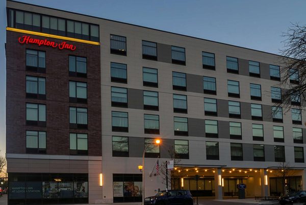 Hampton Inn Chicago North Loyola Station — Property