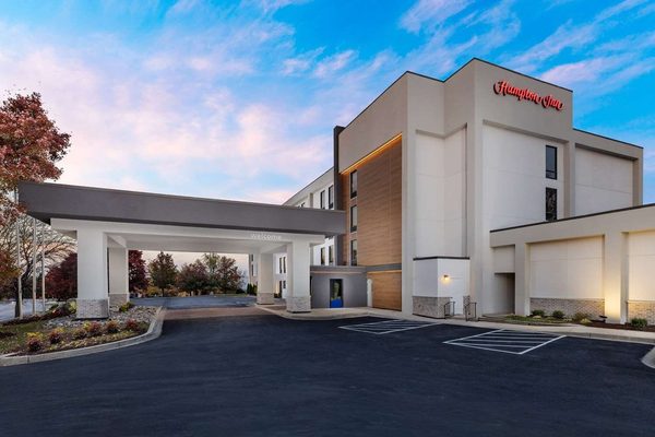 Hampton Inn Columbia I 26 Harbison Blvd — Property
