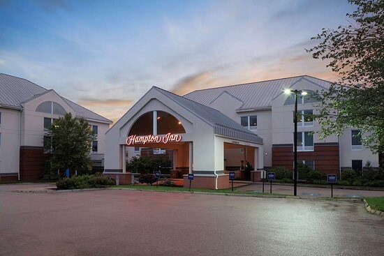Hampton Inn Concord Bow — Property
