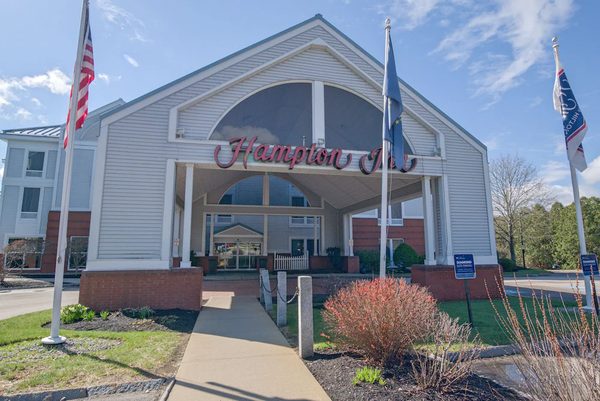 Hampton Inn Concord Bow — Property