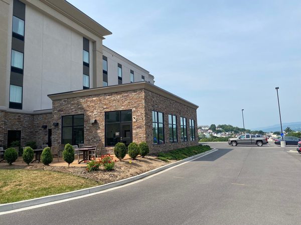Hampton Inn Cumberland — Property