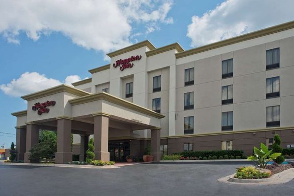 Hampton Inn Cumming — Property