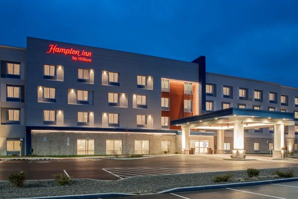 Hampton Inn Dalton — Property